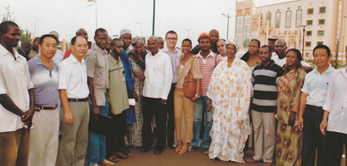 Le 18 avril 2011 Mme Cissé Mariam Kaïdama Sidibé, Premier Ministre du Mali, a visité la Cité Administrative de Bamako.